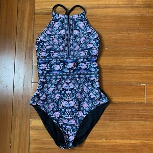 Mossimo One Piece Flowery Black and Pink S…